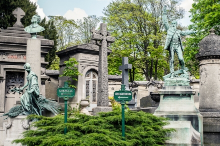 Père Lachaise - a touristic cemetery? 